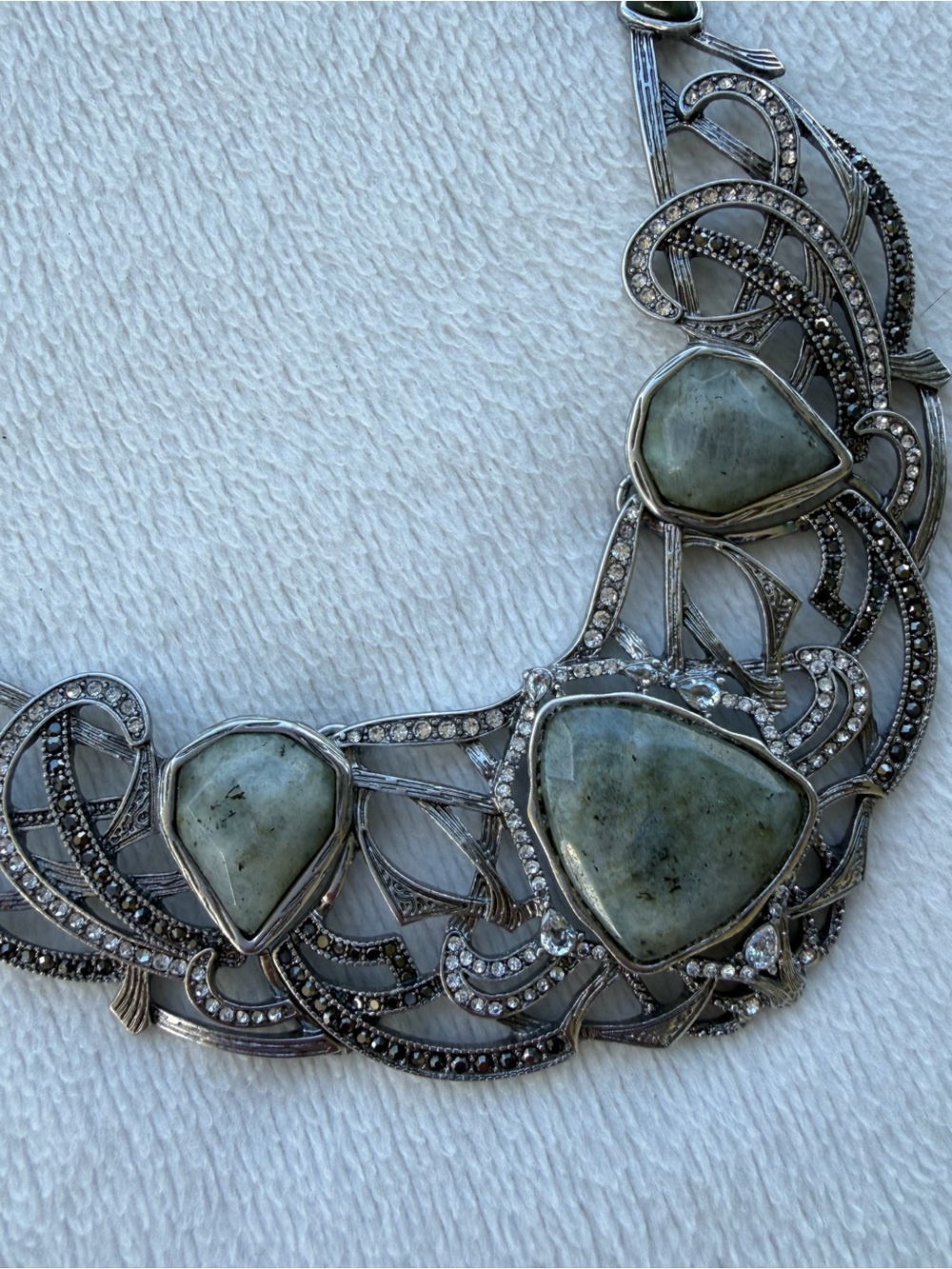 Chloe + Isabel statement necklace - Picture 3 of 4